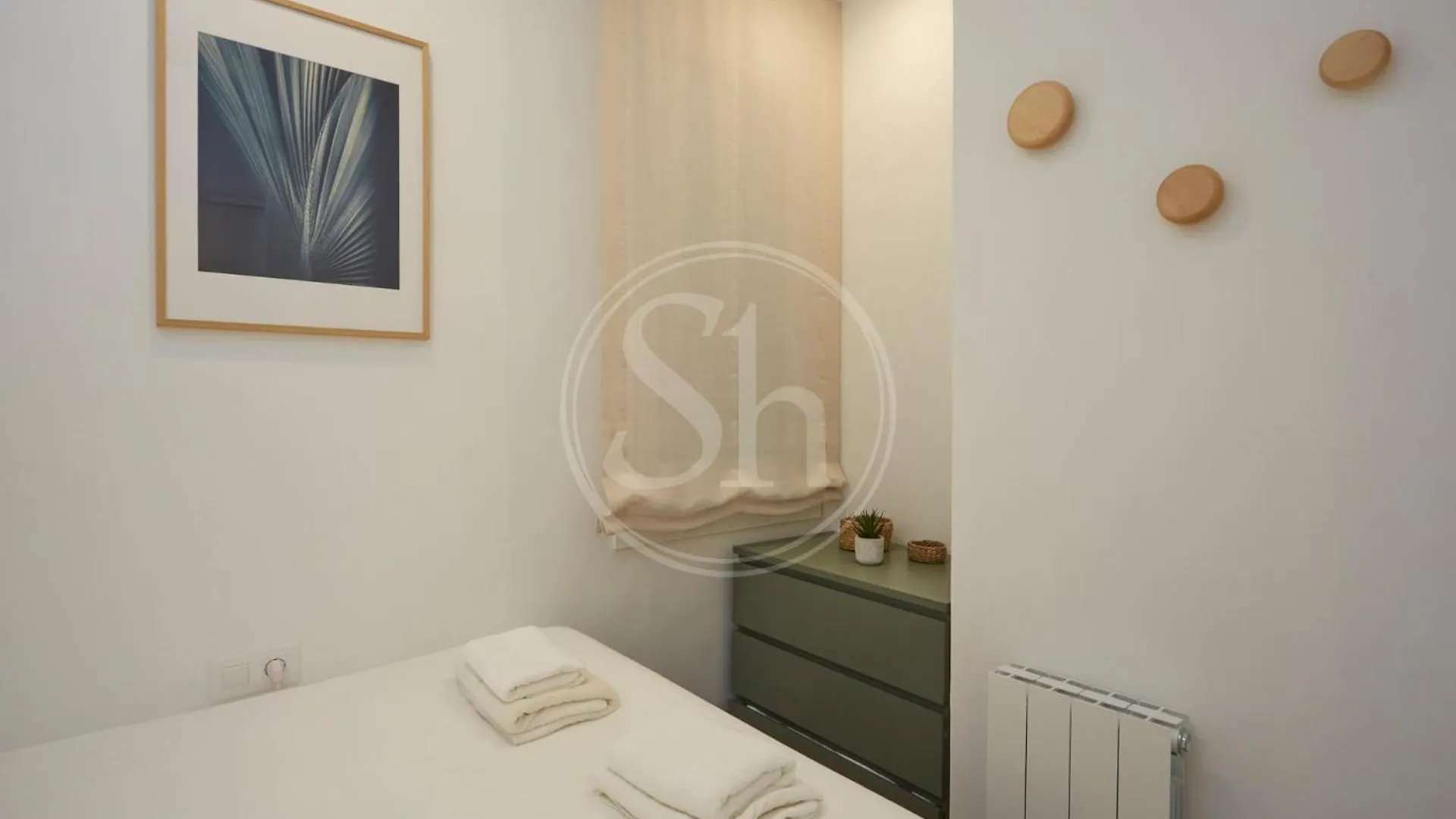 Hermoso Apartamento Junto A La Sagrada Familia バルセロナ アパート