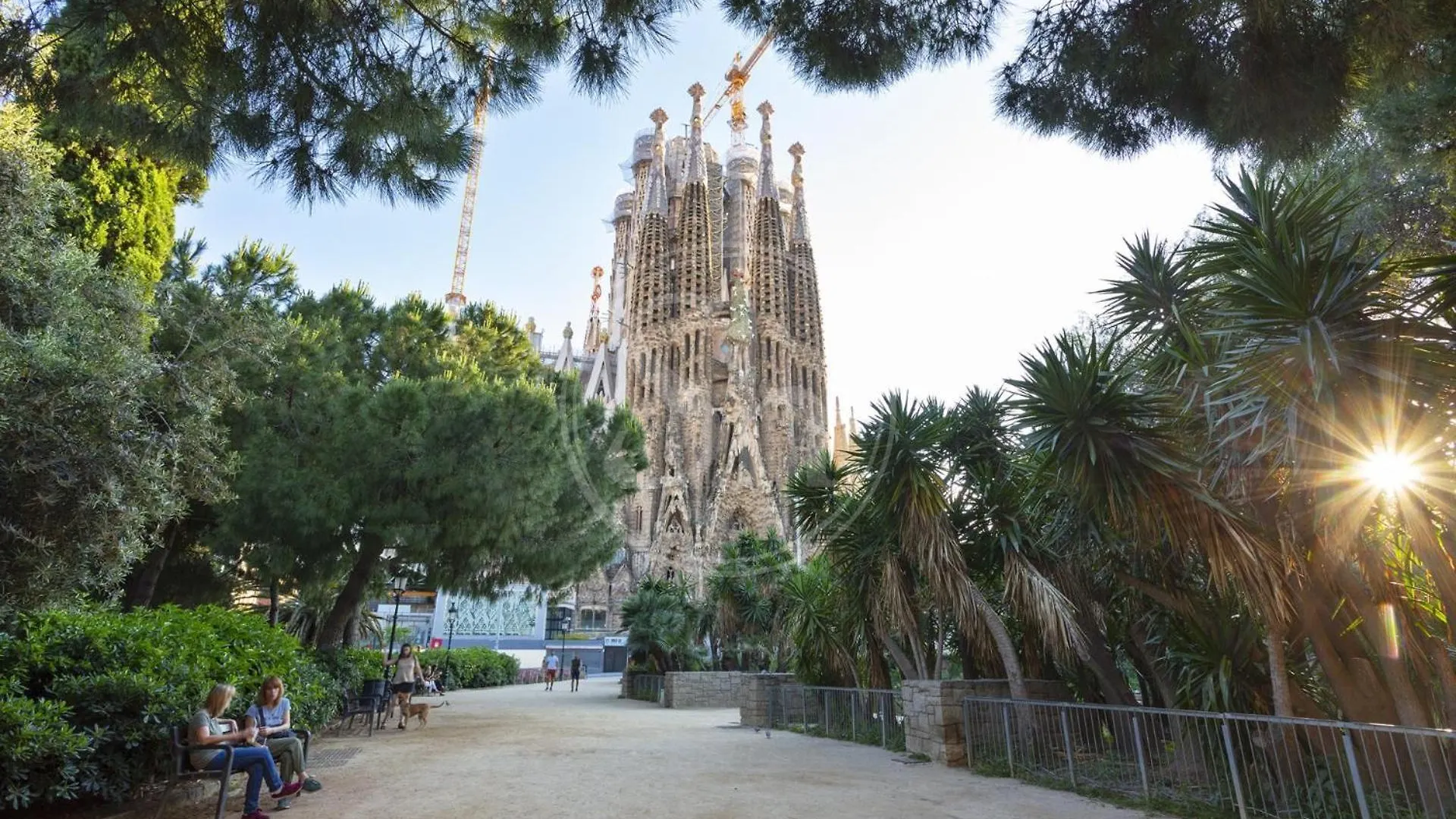 Hermoso Apartamento Junto A La Sagrada Familia バルセロナ アパート