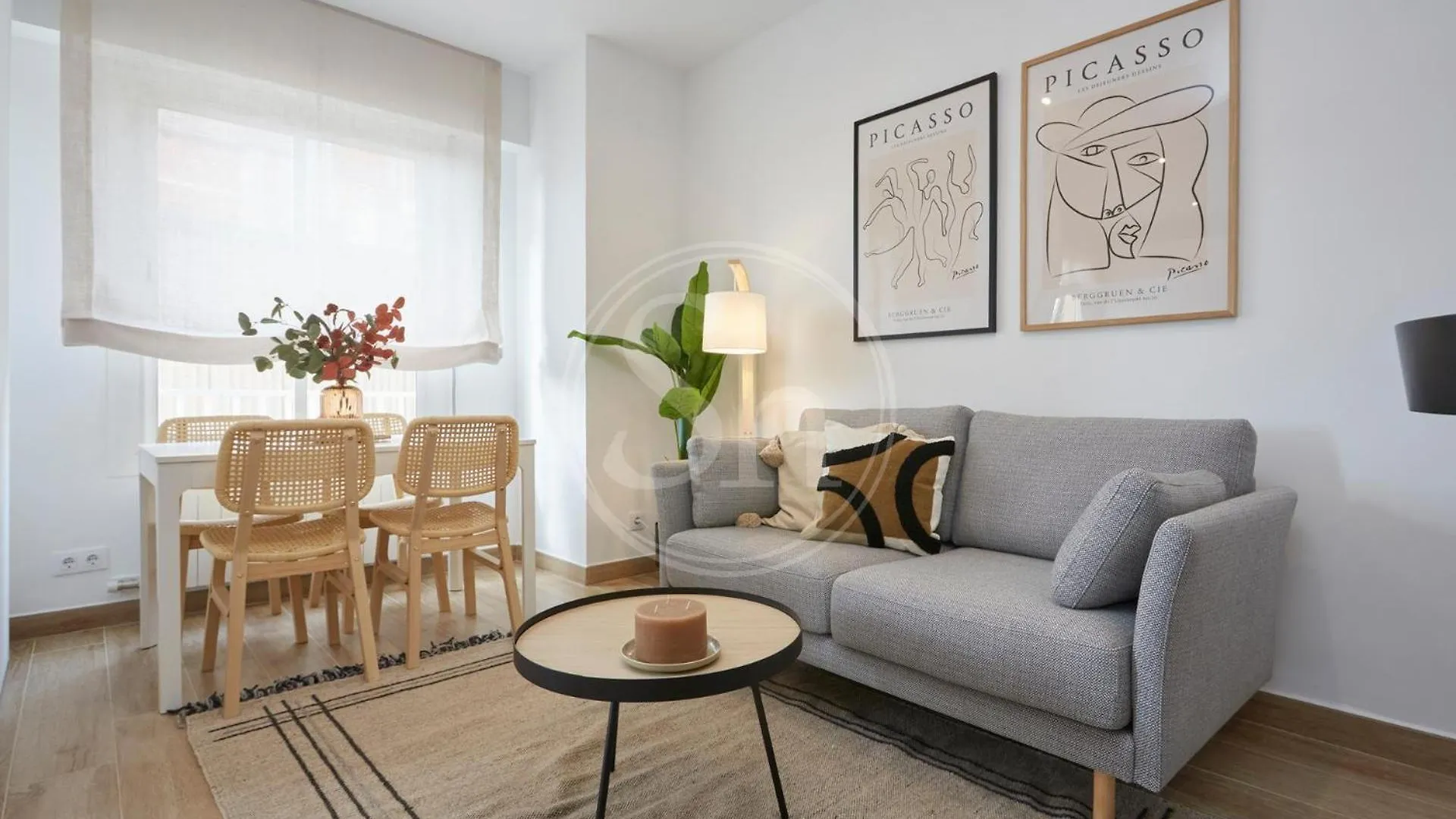 Hermoso Apartamento Junto A La Sagrada Familia バルセロナ