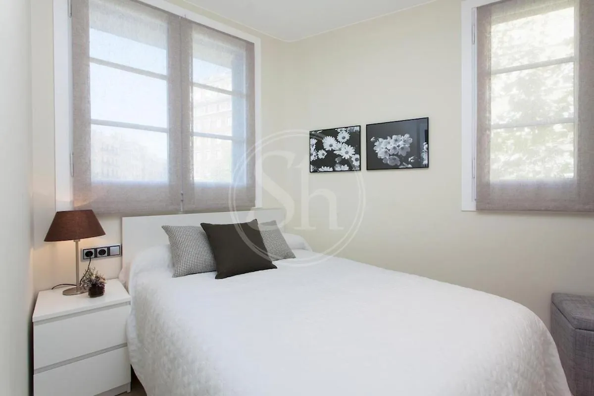 Hermoso Apartamento Junto A La Sagrada Familia バルセロナ