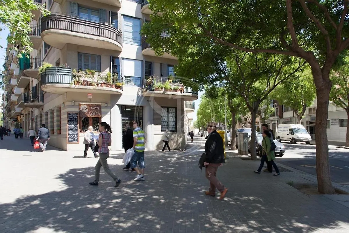 Hermoso Apartamento Junto A La Sagrada Familia バルセロナ 0*,